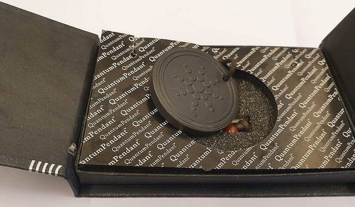 Anti-5G necklaces